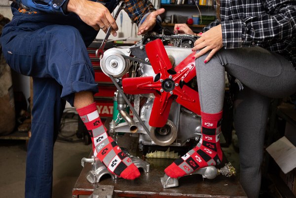 Mechaniker Kleidersocken, perfektes Geschenk für Mechaniker, rote Socken mit Automuster, hochwertige Baumwollsocken, 3 Paar