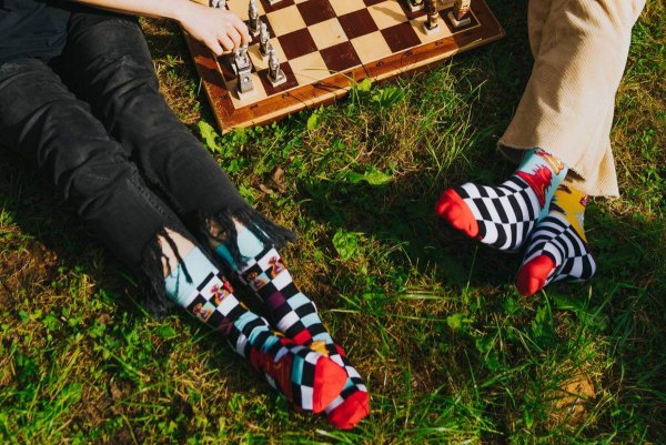Männer und Frauen tragen Schachsocken Box, 2 Paar, Rainbow Socken