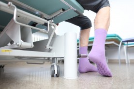 fioletowe długie skarpetki dla diabetyków i osób z problemami z krążeniem, skarpetki od Rainbow Socks