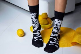 schwarz-weiße Socken, Socken mit Dalmatiner-Muster, Rainbowsocken