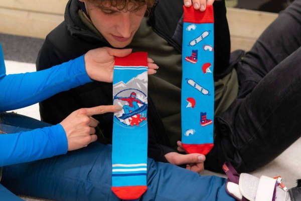Blue and red cotton socks with snowboard patterns, 1 pair, Rainbow Socks