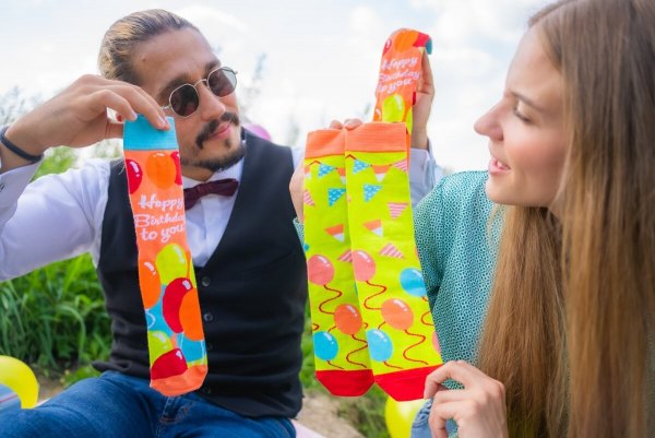 kolorowe skarpetki uniseks z motywami przyjęcia urodzinowego, oryginalny prezent dla kobiety i mężczyzny, Rainbow Socks