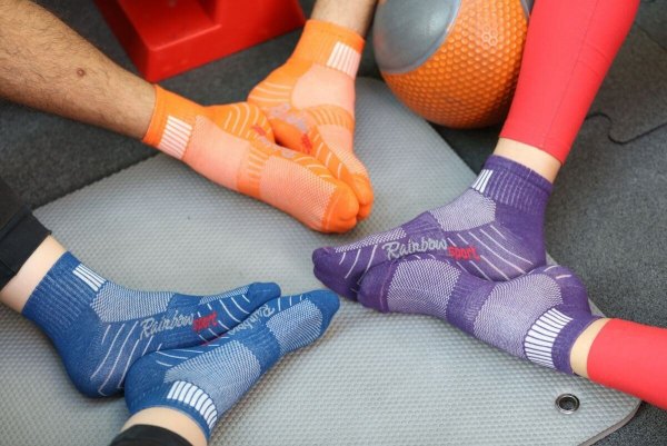 Cotton sneaker sports socks, colourful sports socks for women, crossfit