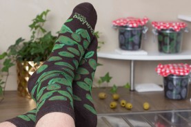 Socken, die wie grüne Oliven aussehen, Socken mit Olivenmustern, Socken im Glas, lustige Geschenkidee
