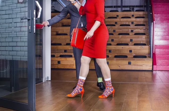 15.4.woman-wearing-colourful-geometric-cotton-socks-rainbowsocks