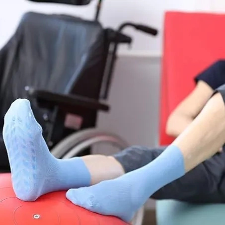 Colourful Non-Binding Grip Socks for Men 8 Pairs